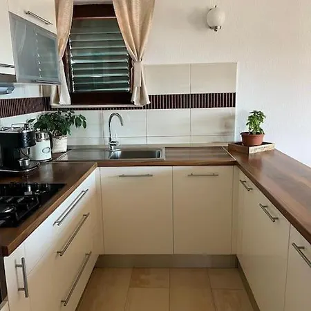 “snjezana” Apartamento